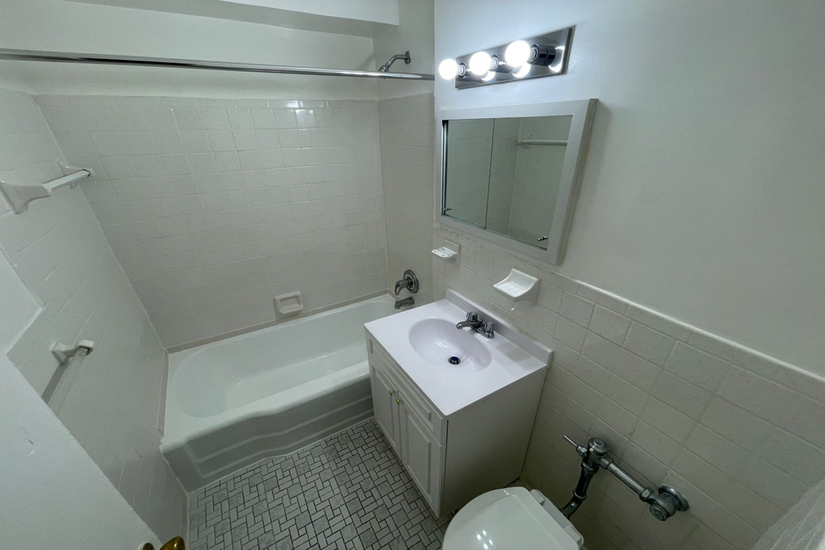 Apartment 103rd Street  Queens, NY 11375, MLS-RD5204-14