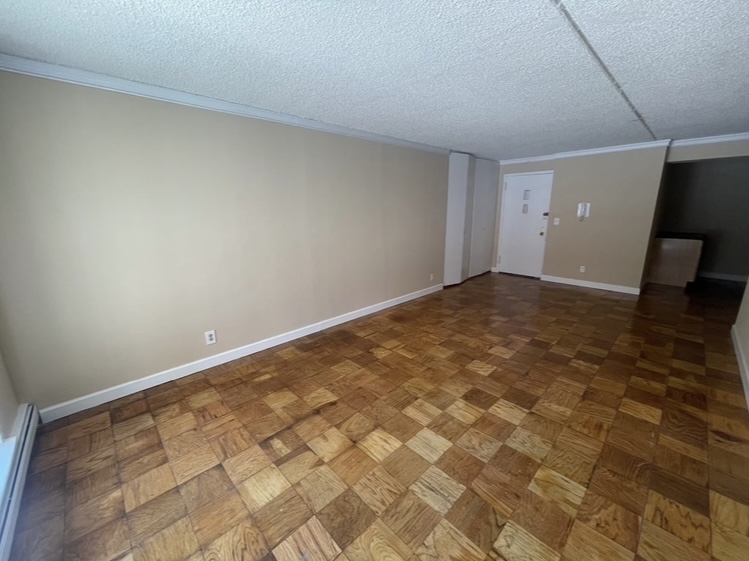 Apartment 34th Avenue  Queens, NY 11354, MLS-RD5207-4