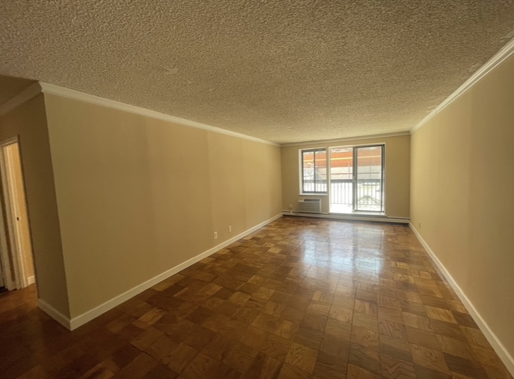 Apartment 34th Avenue  Queens, NY 11354, MLS-RD5207-6