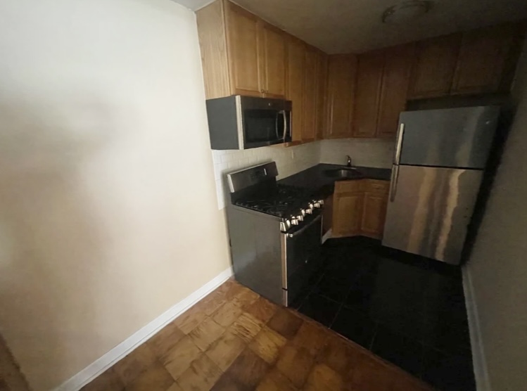 Apartment 34th Avenue  Queens, NY 11354, MLS-RD5207-17