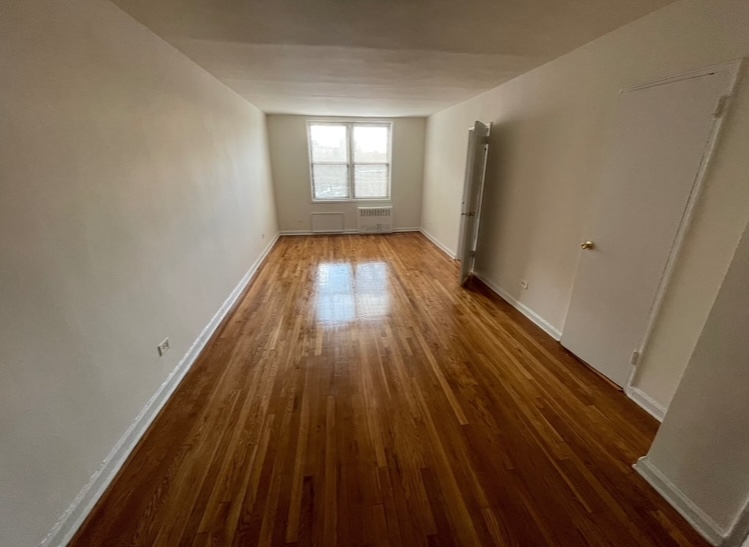 Apartment Hoover Avenue  Queens, NY 11435, MLS-RD5223-2