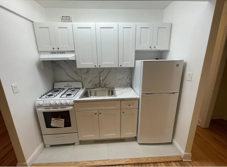 Apartment 77th Street  Queens, NY 11372, MLS-RD5226-2