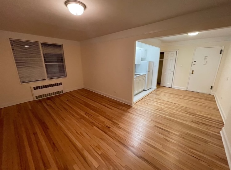 Apartment 77th Street  Queens, NY 11372, MLS-RD5226-10