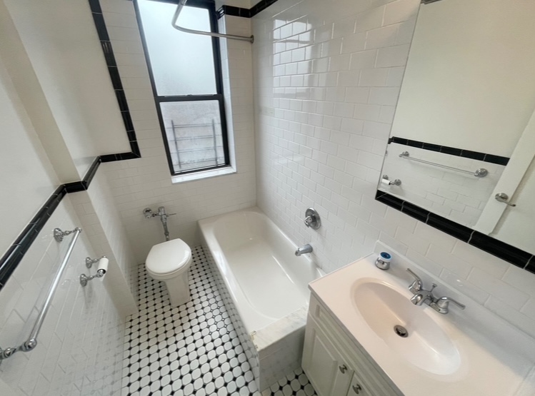 Apartment 167th Street  Queens, NY 11358, MLS-RD5229-18