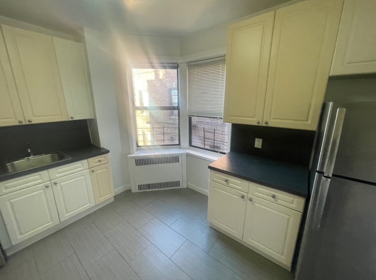 Apartment 32nd Avenue  Queens, NY 11377, MLS-RD5230-6