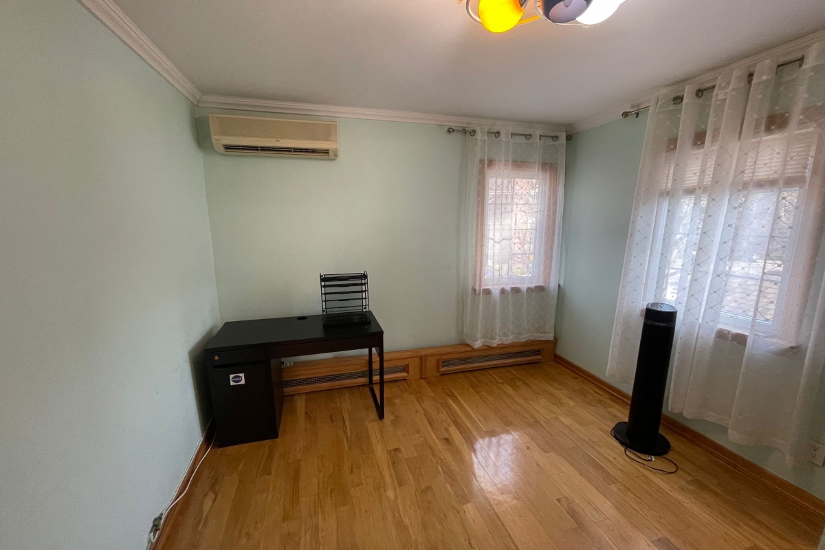 House Carlton Street  Queens, NY 11374, MLS-RD5232-16