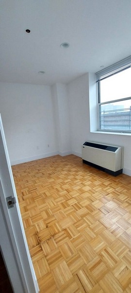 Apartment Queens Blvd  Queens, NY 11375, MLS-RD5238-4