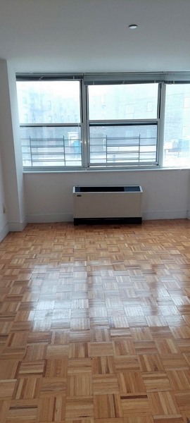 Apartment Queens Blvd  Queens, NY 11375, MLS-RD5238-6