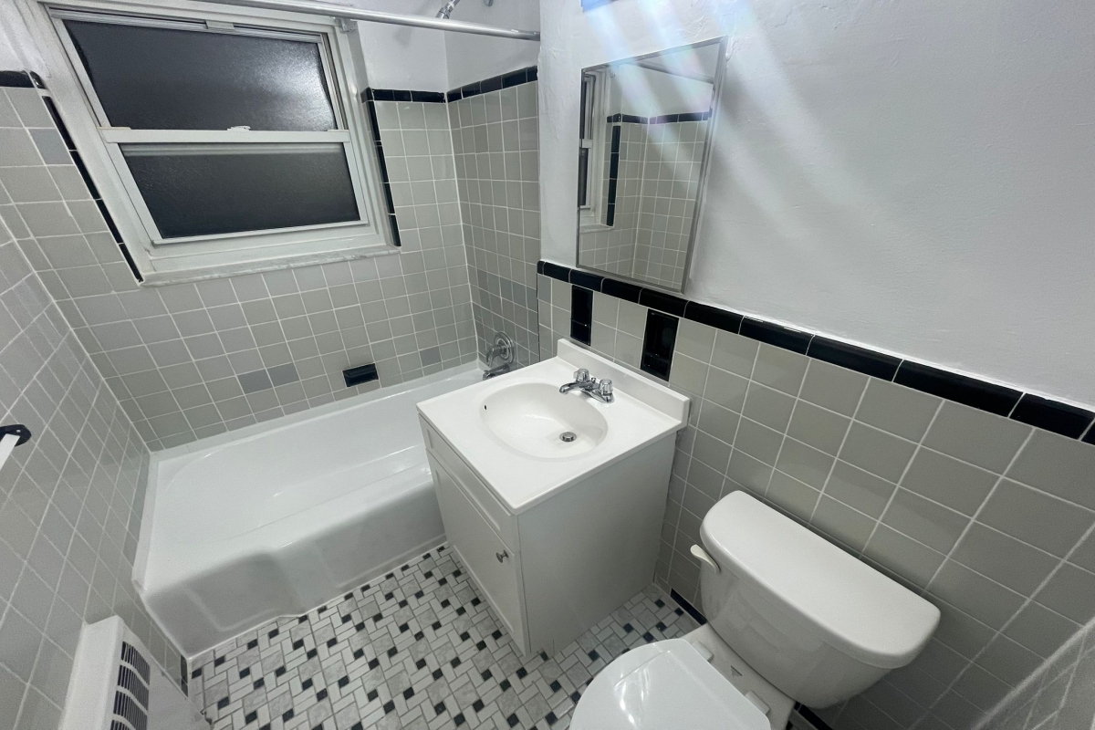 Apartment 71st Avenue  Queens, NY 11367, MLS-RD5243-17