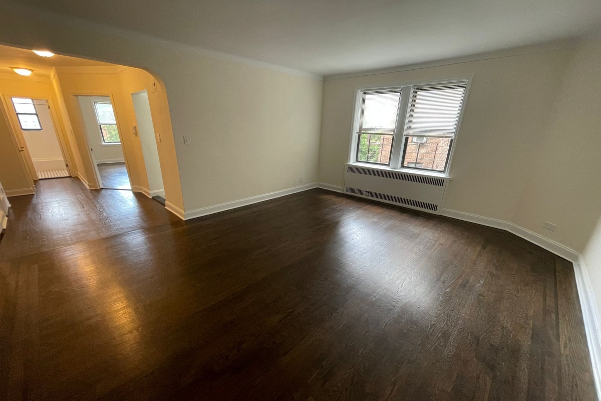 Apartment 32nd Avenue  Queens, NY 11377, MLS-RD5248-13