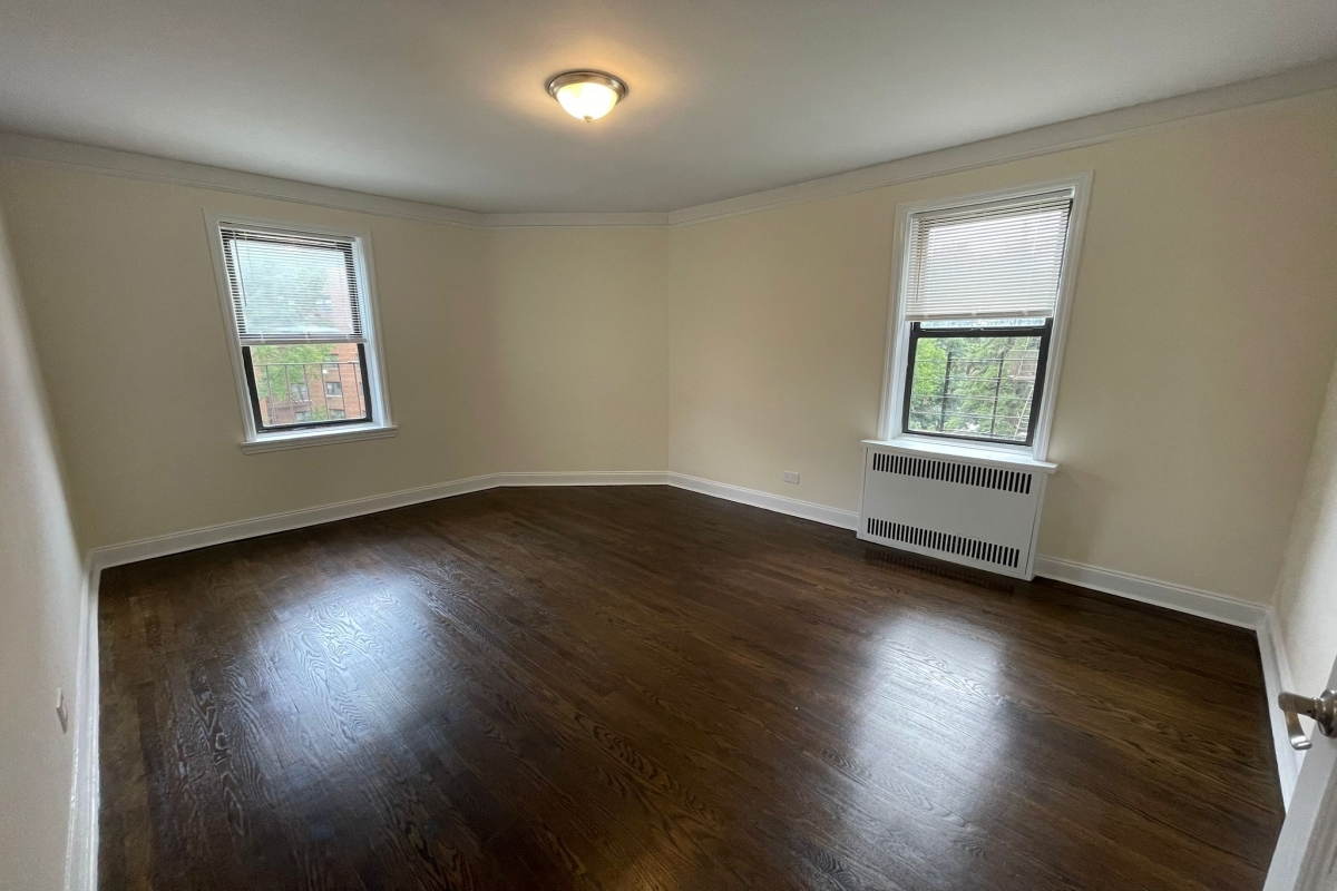 Apartment 32nd Avenue  Queens, NY 11377, MLS-RD5248-15