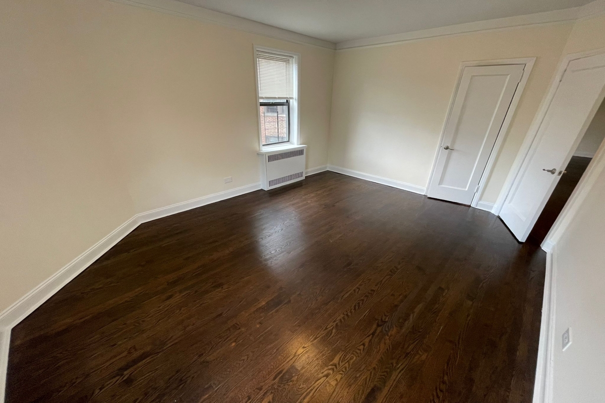 Apartment 32nd Avenue  Queens, NY 11377, MLS-RD5248-18