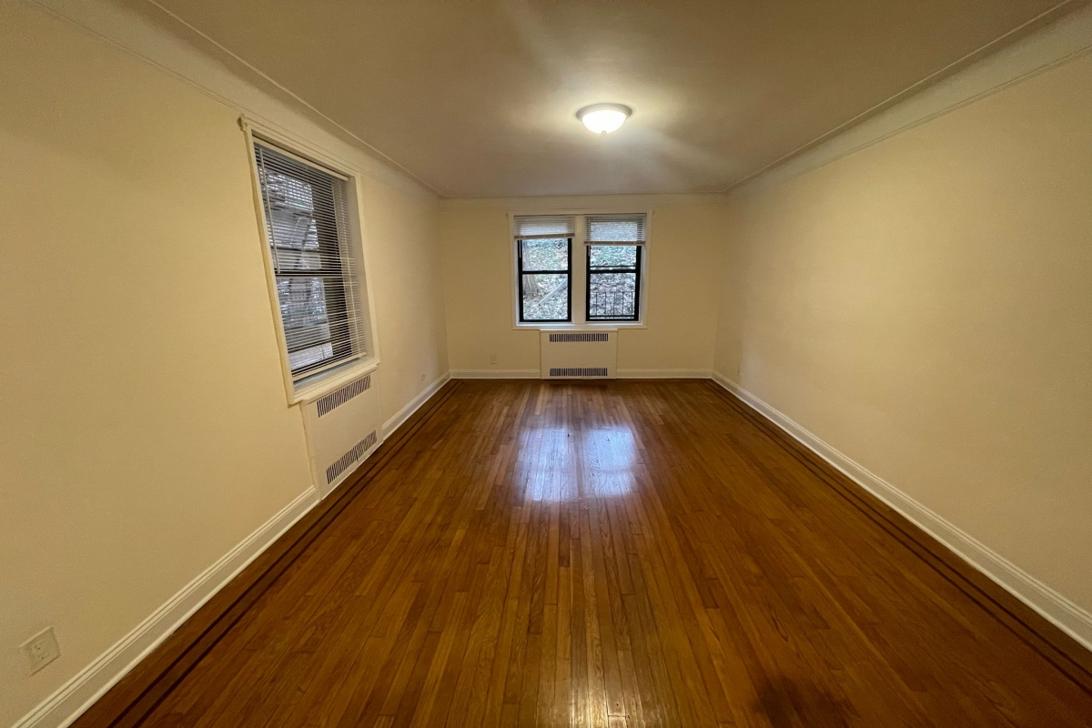 Apartment Wexford Terrace  Queens, NY 11432, MLS-RD5249-9