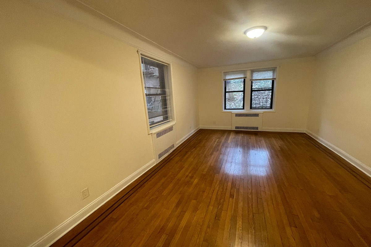 Apartment Wexford Terrace  Queens, NY 11432, MLS-RD5249-10