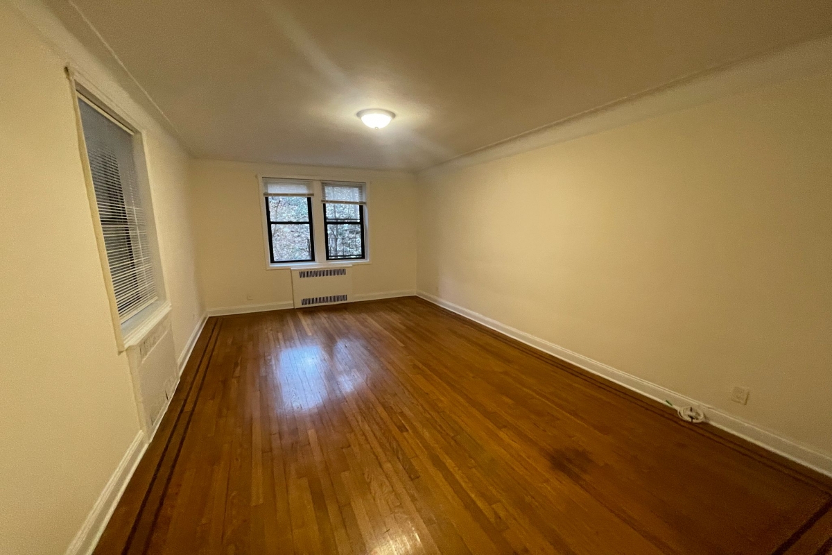 Apartment Wexford Terrace  Queens, NY 11432, MLS-RD5249-11