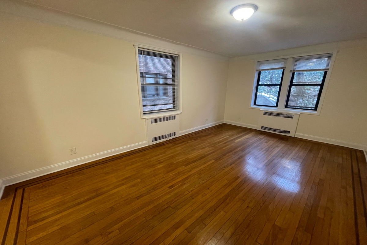 Apartment Wexford Terrace  Queens, NY 11432, MLS-RD5249-12