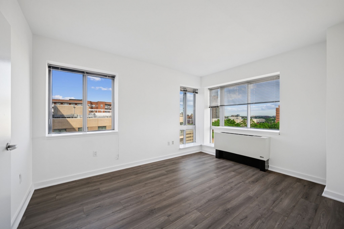 Apartment 89th Avenue  Queens, NY 11432, MLS-RD5250-7