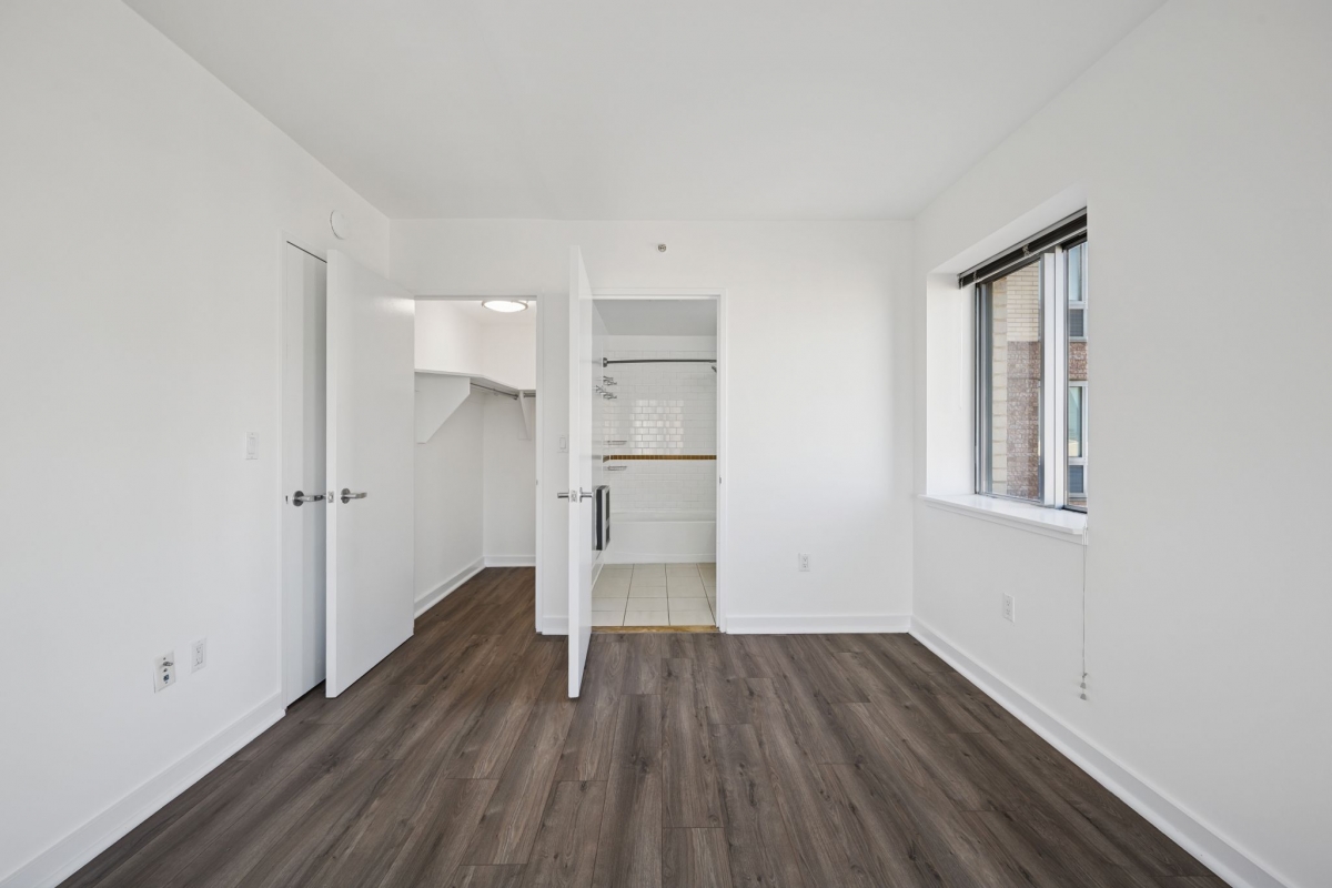 Apartment 89th Avenue  Queens, NY 11432, MLS-RD5250-8