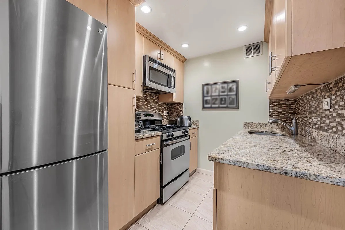  66th Road  Queens, NY 11375, MLS-RD5262-5