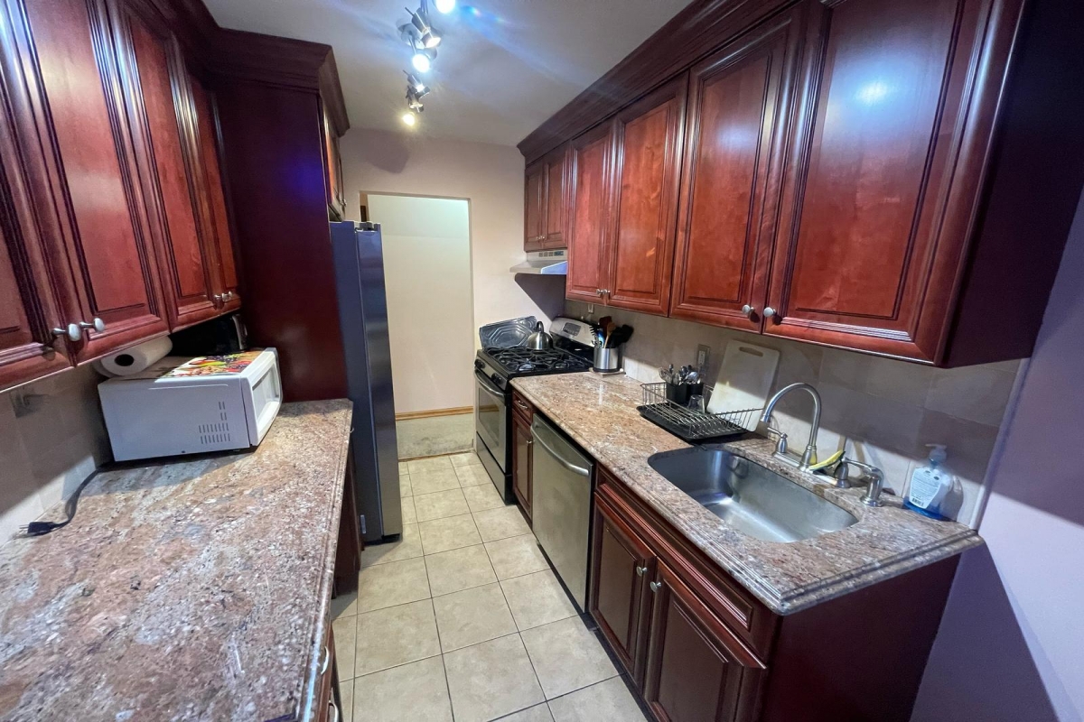 Apartment 84th Drive  Queens, NY 11435, MLS-RD5298-2