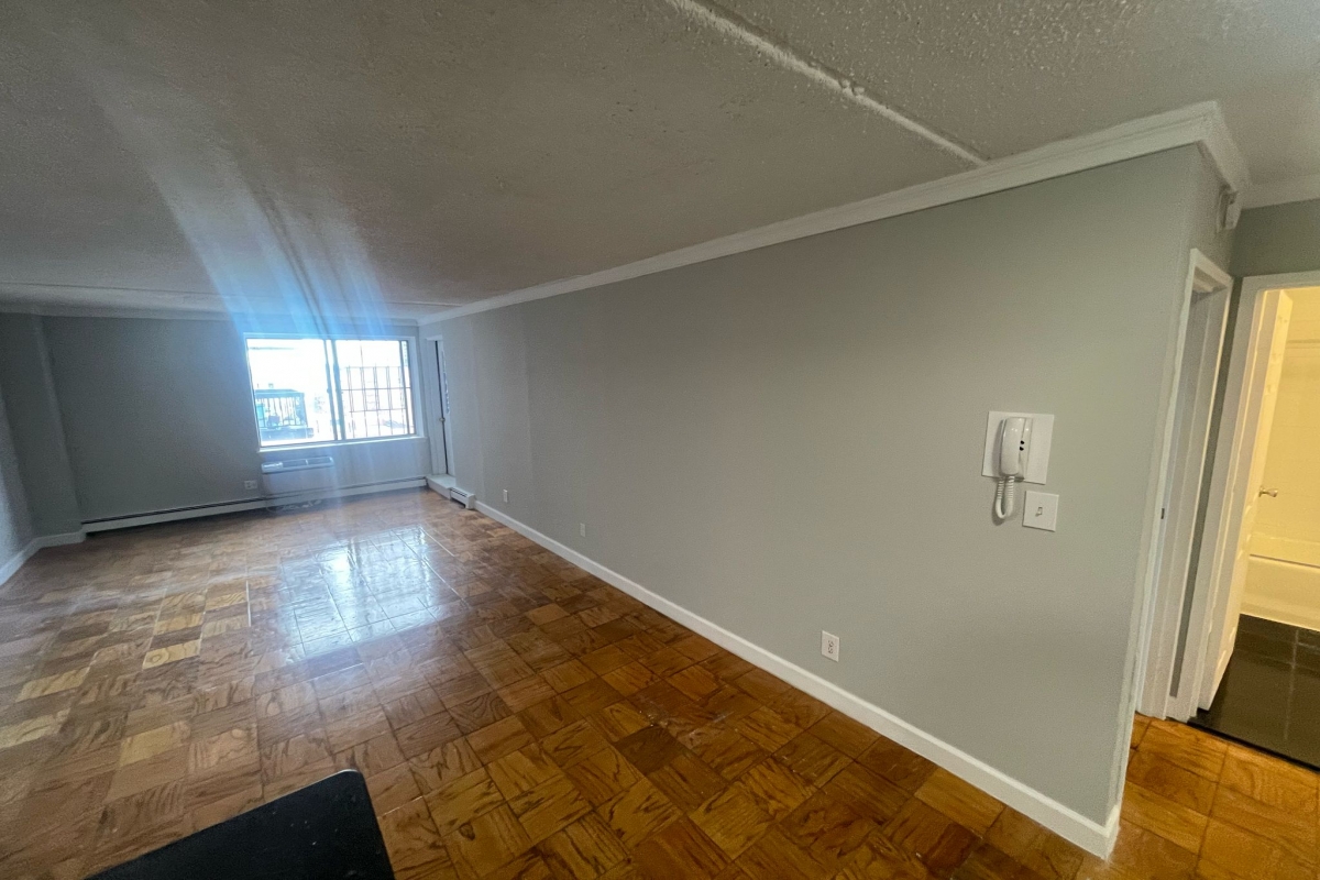 Apartment 34th Avenue  Queens, NY 11354, MLS-RD5312-8