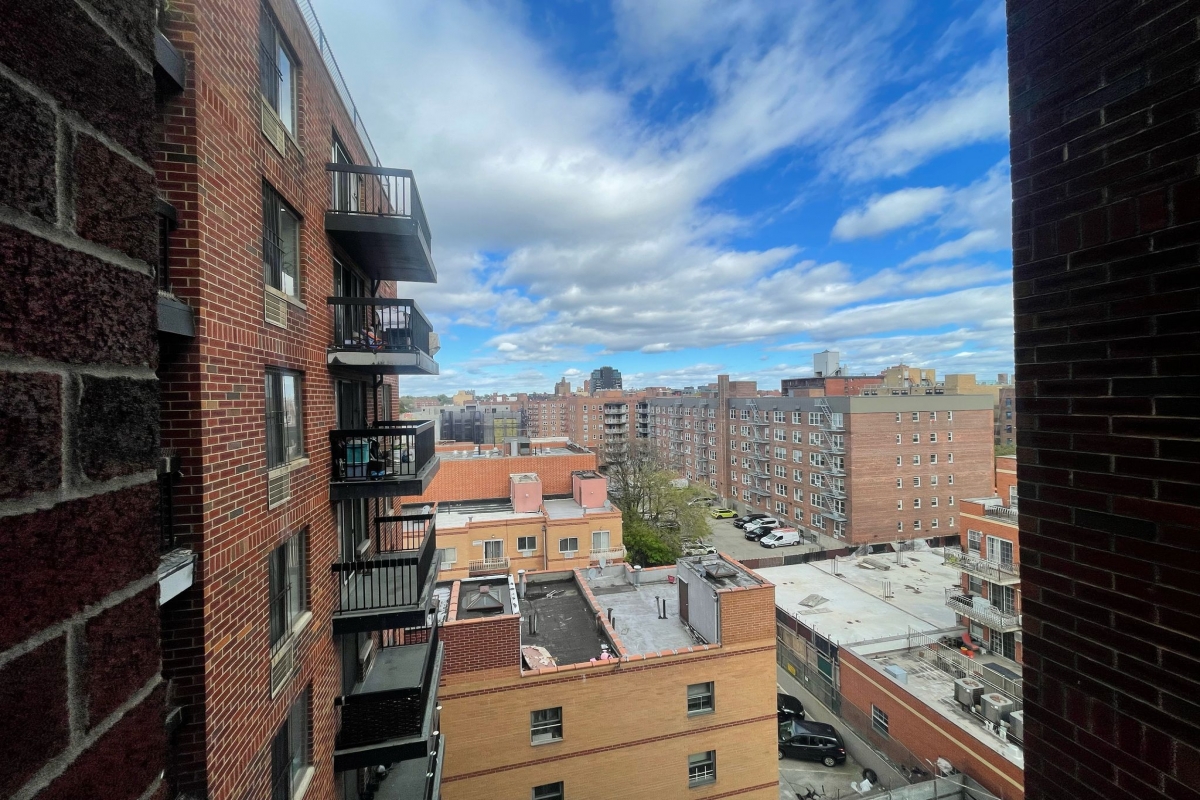 Apartment 34th Avenue  Queens, NY 11354, MLS-RD5312-20