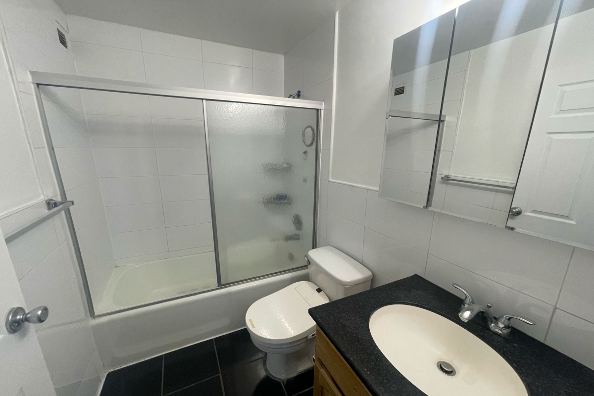 Apartment 34th Avenue  Queens, NY 11354, MLS-RD5312-18