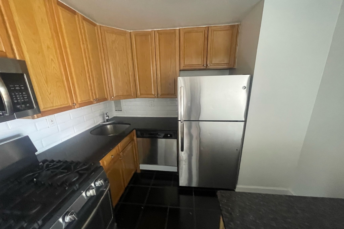 Apartment 34th Avenue  Queens, NY 11354, MLS-RD5313-4