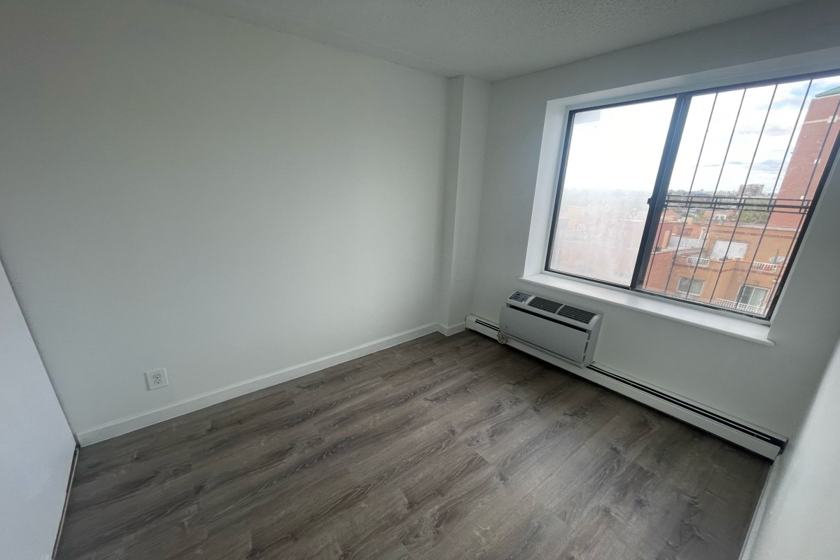 Apartment 34th Avenue  Queens, NY 11354, MLS-RD5313-13