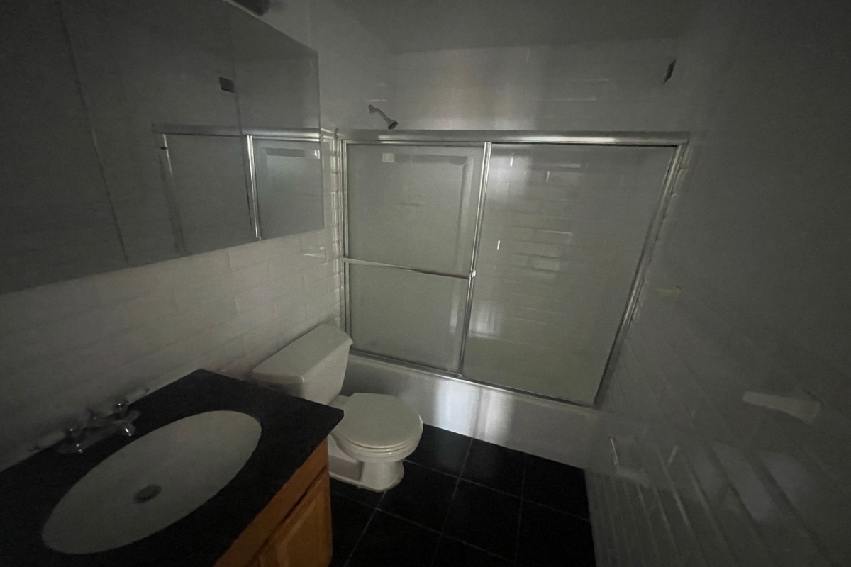 Apartment 34th Avenue  Queens, NY 11354, MLS-RD5313-16