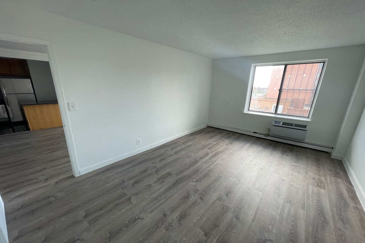 Apartment 34th Avenue  Queens, NY 11354, MLS-RD5313-19