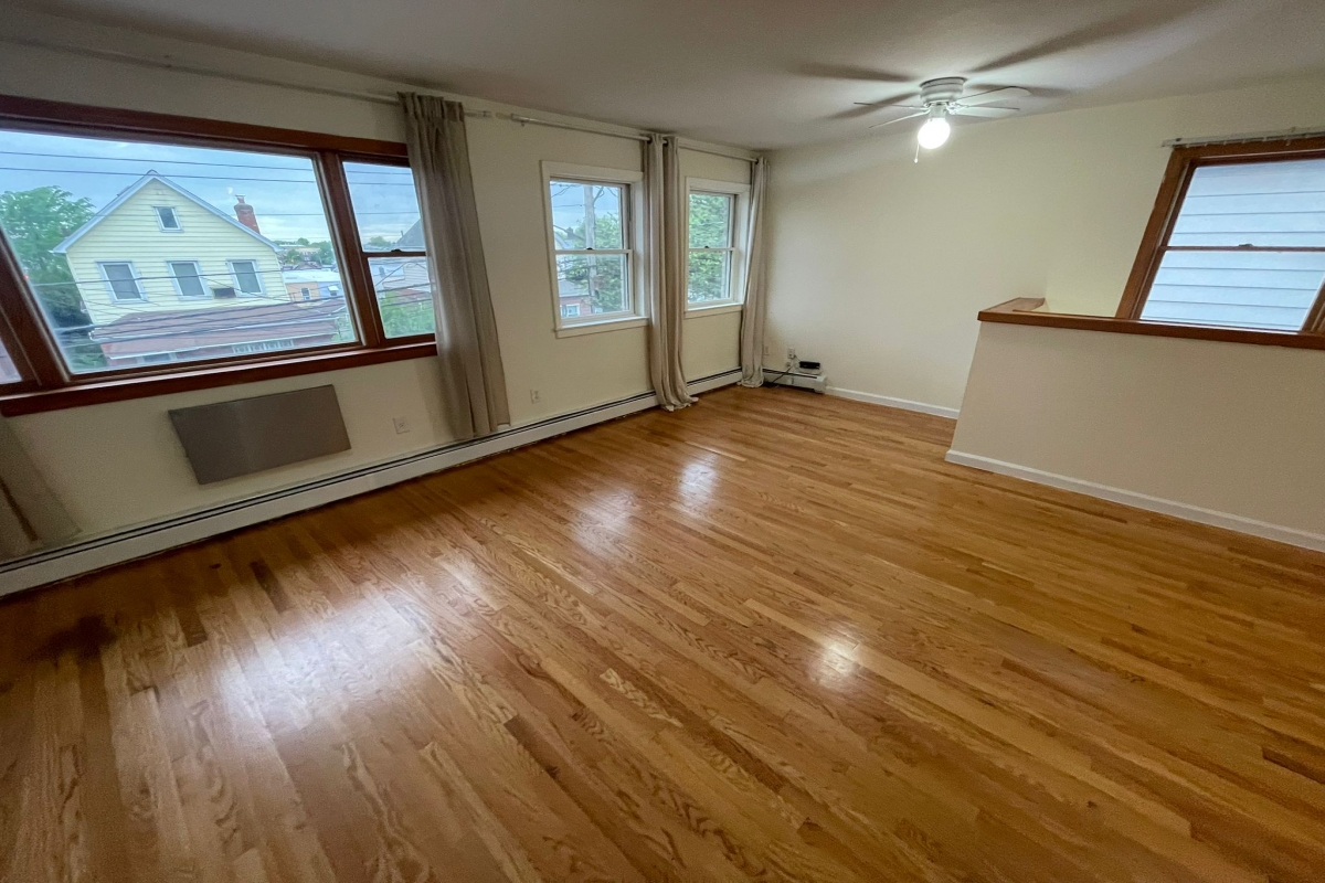 Apartment Caldwell Avenue  Queens, NY 11378, MLS-RD5318-7