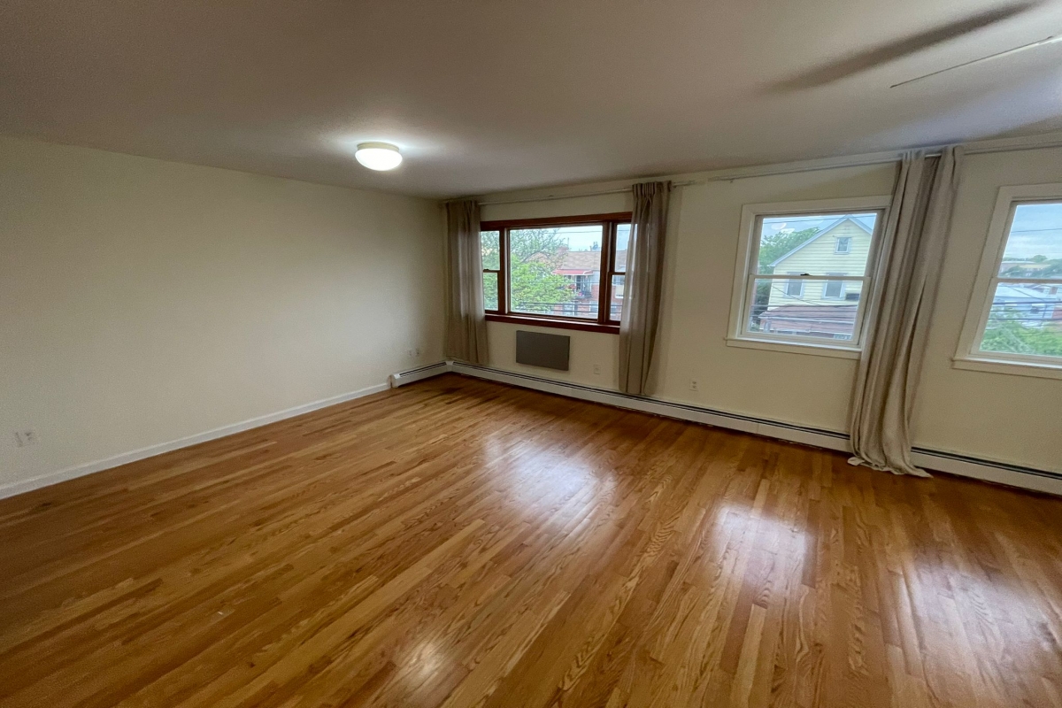 Apartment Caldwell Avenue  Queens, NY 11378, MLS-RD5318-10