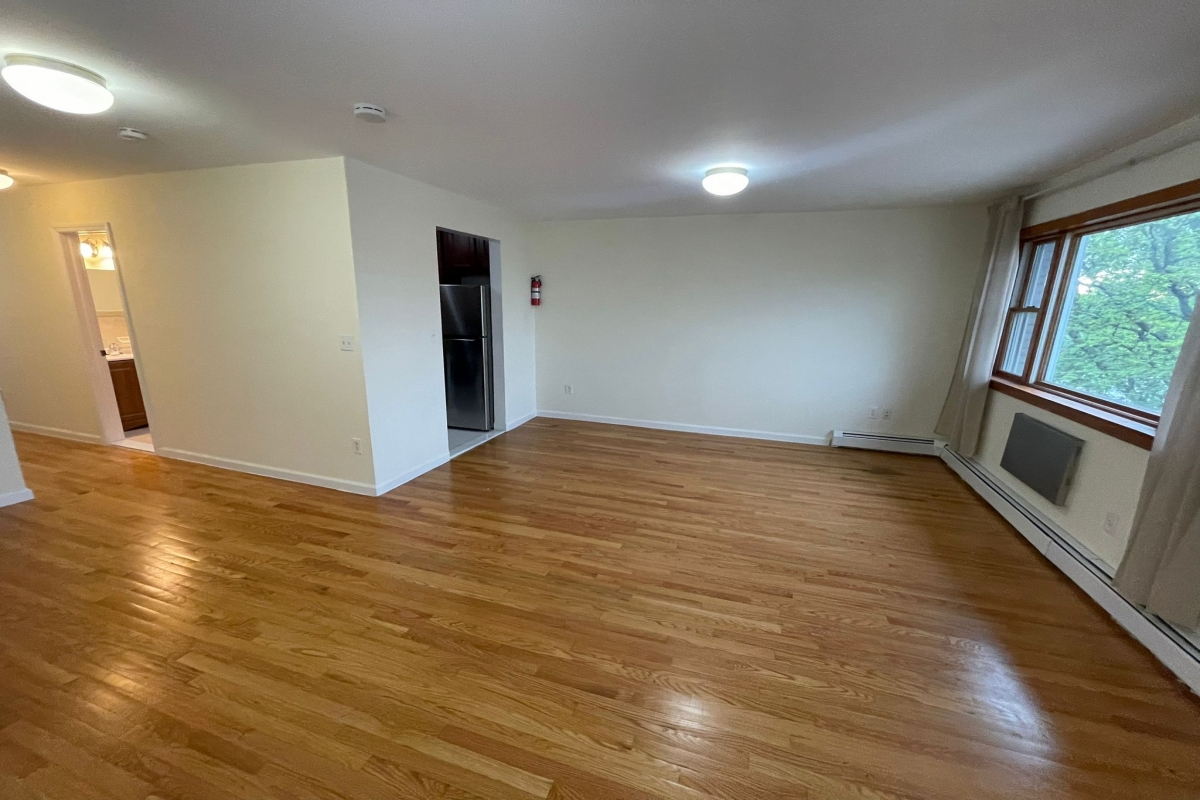 Apartment Caldwell Avenue  Queens, NY 11378, MLS-RD5318-11