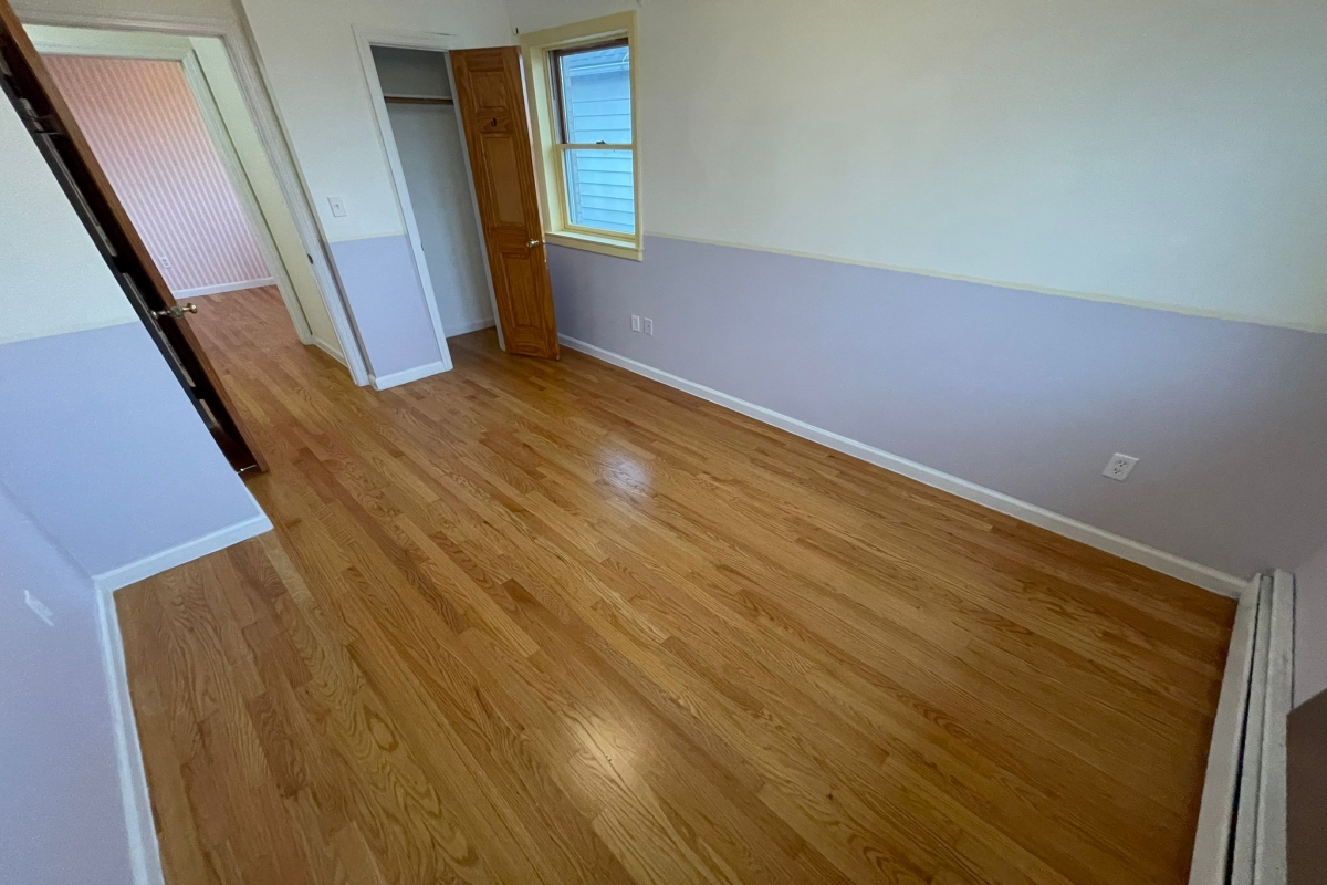 Apartment Caldwell Avenue  Queens, NY 11378, MLS-RD5318-15