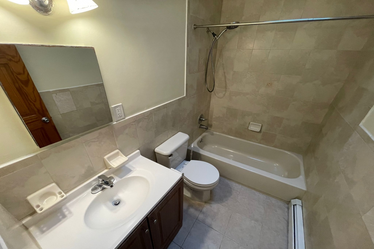 Apartment Caldwell Avenue  Queens, NY 11378, MLS-RD5318-19