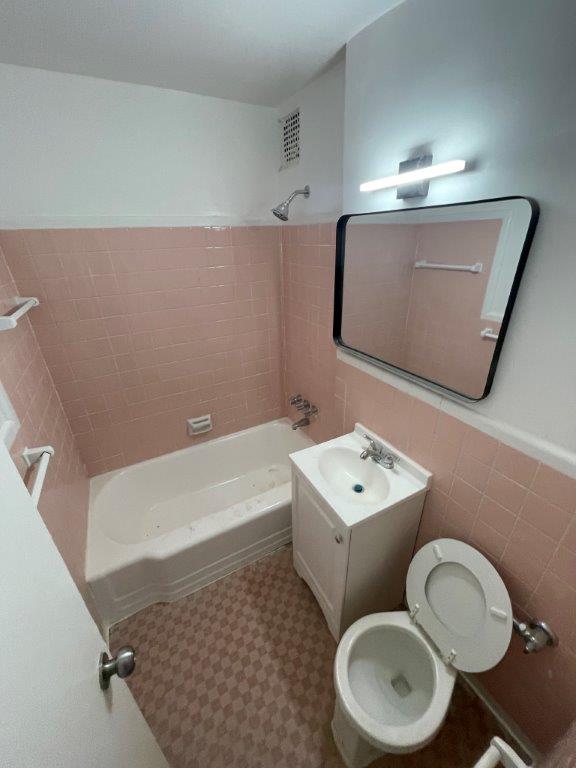 Apartment 117th Street  Queens, NY 11694, MLS-RD5319-8