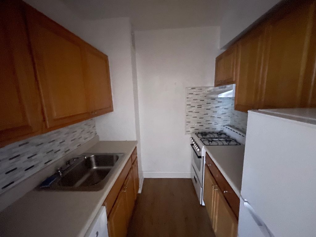 Apartment 67th Road  Queens, NY 11375, MLS-RD5321-2