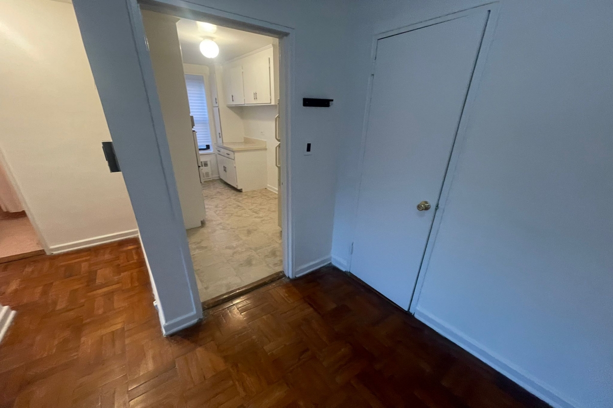 Apartment 79th Avenue  Queens, NY 11367, MLS-RD5328-9