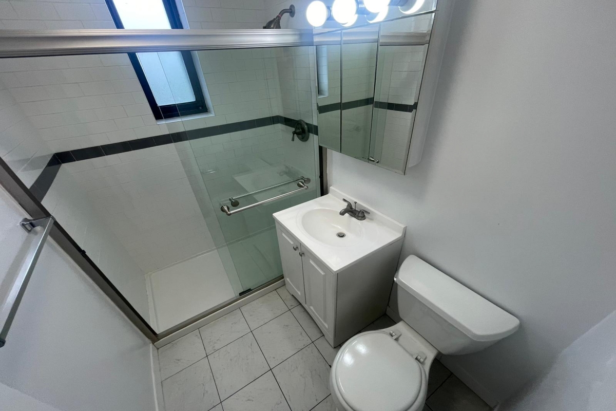 Apartment Hoover Avenue  Queens, NY 11435, MLS-RD5330-15
