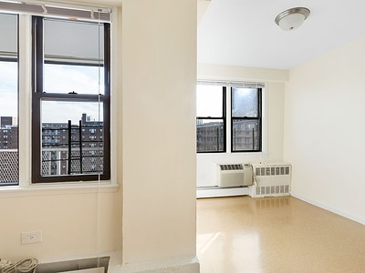 Apartment 57th Avenue  Queens, NY 11368, MLS-RD5335-12
