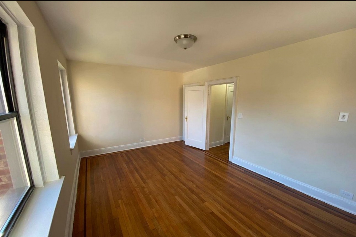 Apartment Saunders Street  Queens, NY 11374, MLS-RD5337-8