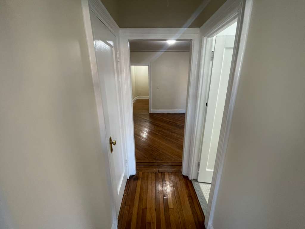 Apartment Saunders Street  Queens, NY 11374, MLS-RD5337-15