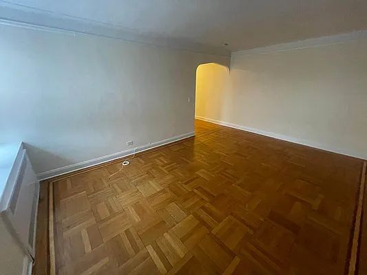 Apartment Highland Avenue  Queens, NY 11432, MLS-RD5340-7