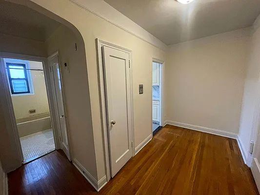 Apartment Highland Avenue  Queens, NY 11432, MLS-RD5340-16