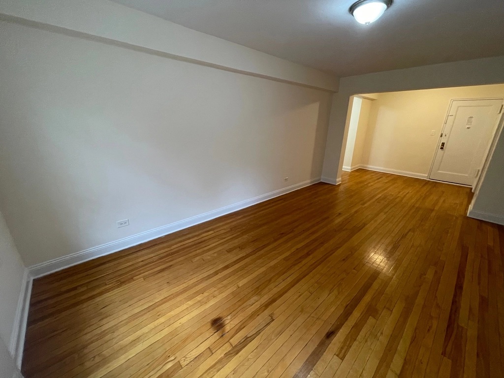 Apartment 77th Street  Queens, NY 11372, MLS-RD5341-11