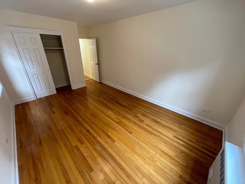 Apartment 77th Street  Queens, NY 11372, MLS-RD5341-12