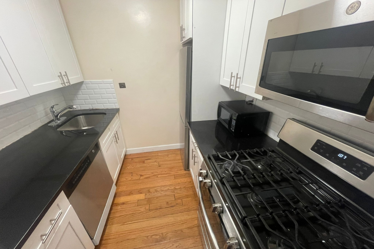 Apartment 98th Place  Queens, NY 11374, MLS-RD5351-2