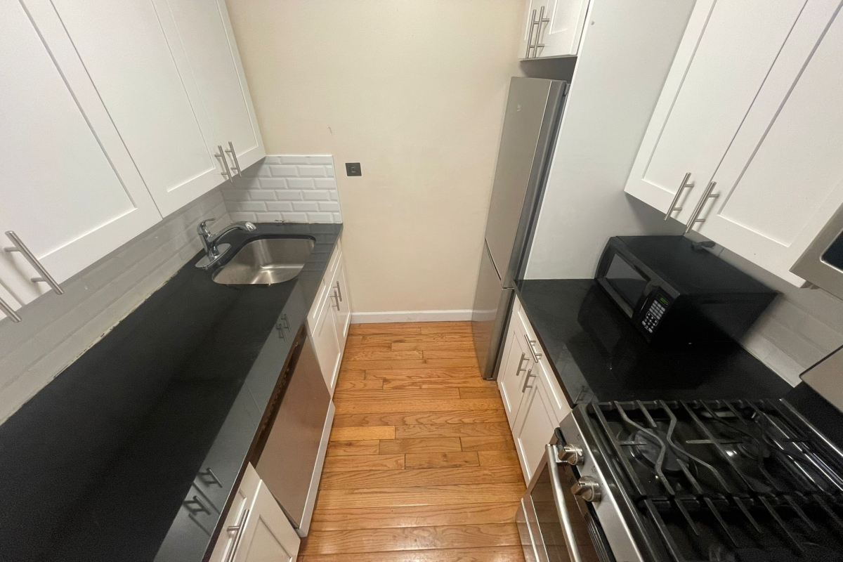 Apartment 98th Place  Queens, NY 11374, MLS-RD5351-5
