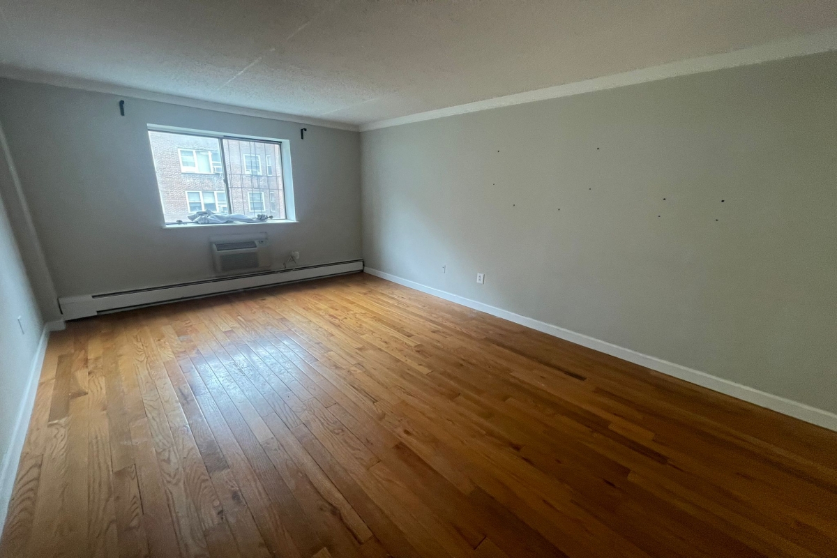 Apartment 98th Place  Queens, NY 11374, MLS-RD5351-9